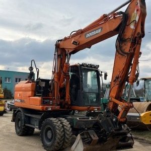 foto 15t mobilbagger Doosan DX140