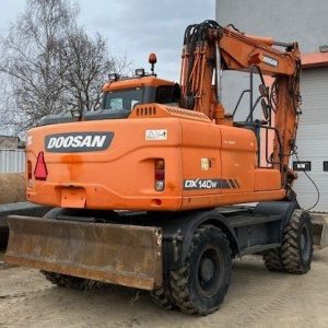 foto 15t mobilbagger Doosan DX140